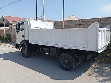 kamaz bortu: Nissan yüngül yük maşını – bortlu/kuzovlu - Marka/model: Nissan — 4