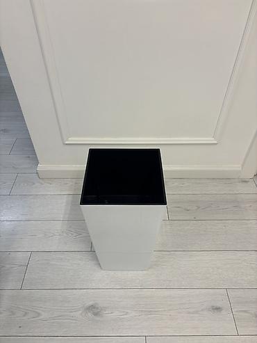 pustə agaci satilir: Ağ kvadrat formalı dekorativ çiçək qabı/planter - Dizayn: Minimalist — 2