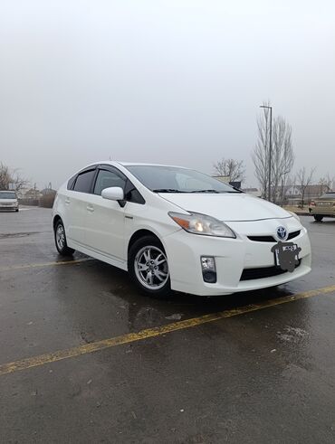 Toyota: Toyota Prius: 2011 г., 1.8 л, Автомат, Гибрид, Хэтчбэк