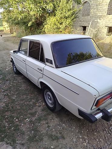 запчасти опель вектра б: VAZ 2106 sedan - Kuzov: 4 qapılı, ağ rəng, xrom yan moldinqlər — 4