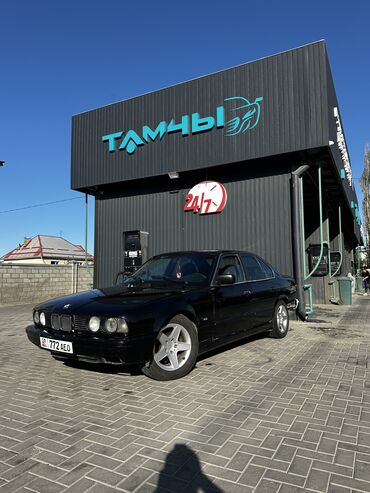 нива ск: BMW 520: 1990 г., 2 л, Механика, Бензин, Седан