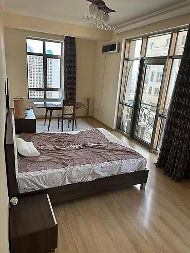 samaxinkada satilan evlər: İcarəyə verilir 2 otaqlı yeni tikili 100 m², Elmlər Akademiyası m. 1 — 1