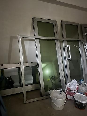Alüminium profil şüşə qapı-pəncərə dəsti - Material: möhkəm alüminium