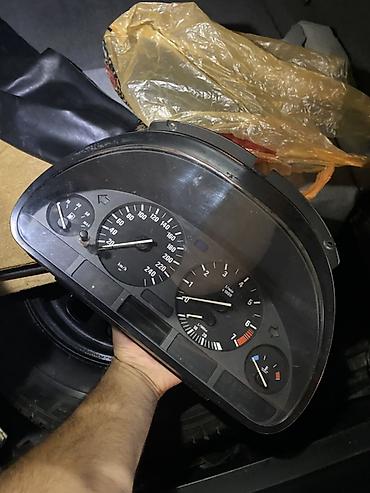 paneler: BMW E39 pribor yerinde yoxlayib goture bilersiz — 2