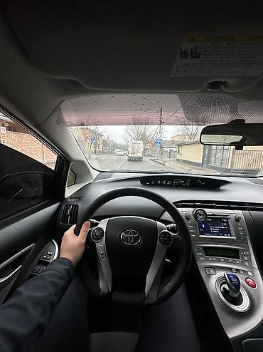 Toyota: Toyota Prius: 2014 г., 1.8 л, Вариатор, Гибрид, Седан — 14