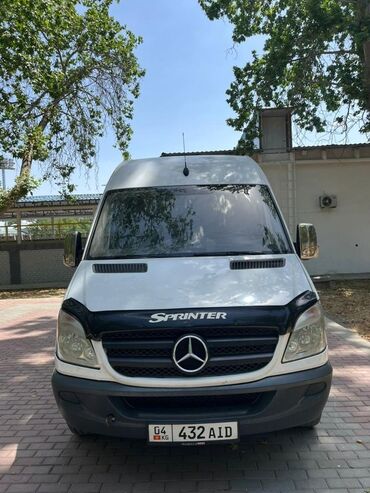 купить микроавтобус мерседес спринтер пассажирский: Mercedes-Benz Sprinter — это коммерческий фургон белого цвета с