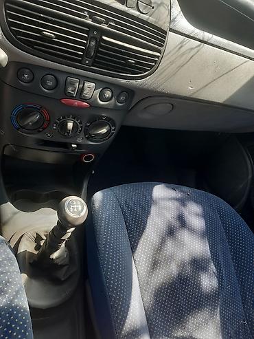 fiat: Fiat Punto: 2001 г., Механика, Хэтчбэк — 4