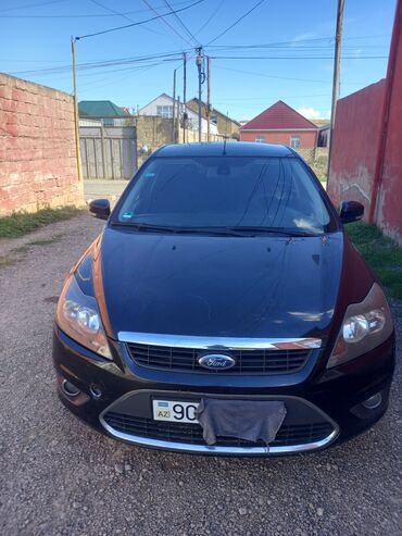 двигатель фольксваген поло: Ford Focus – universal (kombi) kuzov, qara rəng. Xarici: - Universal