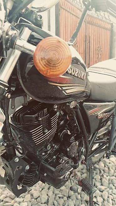 рига мото: Мотоцикл Suzuki GN200 - Классический дорожный дизайн с круглой фарой — 4