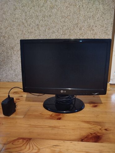 kompüter monitoru: LG kompüter monitoru satılır 60 hz ela vəziyyətdədir heç bir problemi