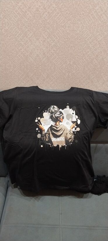 женские кружевные бюстгальтеры: Qara rəngli qadın T-shirt debli temiz pambıg

-