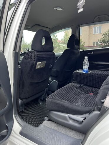 Honda: Honda Stream: 2001 г., 1.7 л, Автомат, Газ, Универсал — 9