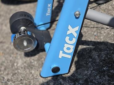 роллеры: Велотренажёр-станок Tacx (роллерный тренер для заднего колеса) - Тип — 3