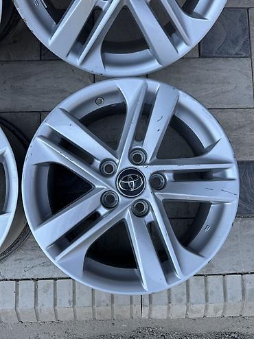 corola: Литые Диски R 16 Toyota, Комплект, отверстий - 5, Б/у — 7