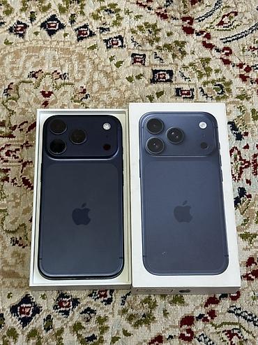 IPhone 17 Pro, 256 ГБ, цвет синий/темный (на фото), в комплекте