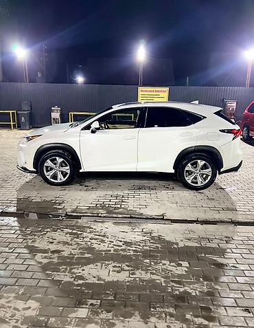 Lexus: Lexus NX: 2017 г., 2 л, Автомат, Бензин, Кроссовер — 2