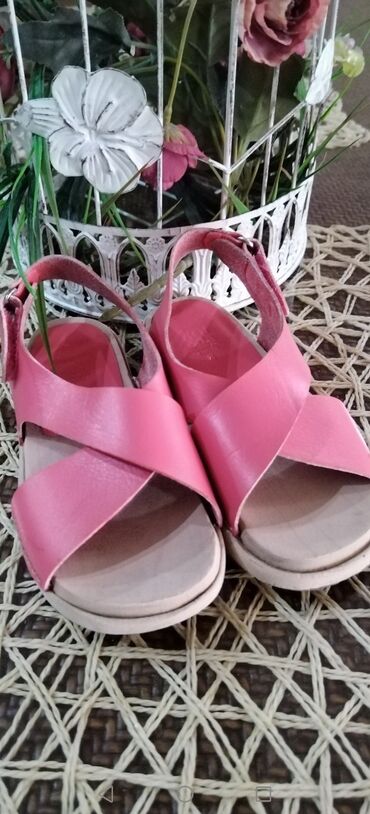 plasticne sandale za plazu: Sandals, Zara, Size - 25