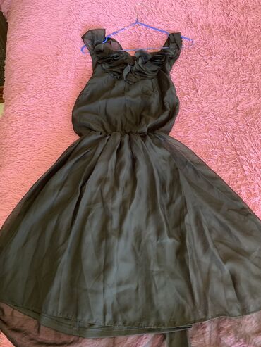 платье чёрное: M (EU 38), цвет - Черный