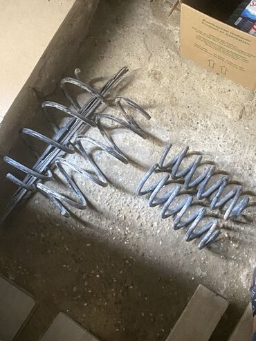 Sükan hissəsi: Beton konstruksiyalarda istifadə üçün nəzərdə tutulmuş metal