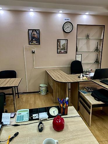 zal studio: Həsən Əliyev küçəsində obyekt icarəyə verilir Ünvan: Həsən Əliyev — 6