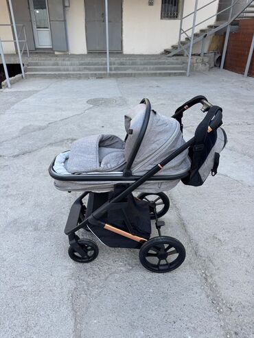 купить прогулочную коляску в польше бу: Коляска, цвет - Серебристый