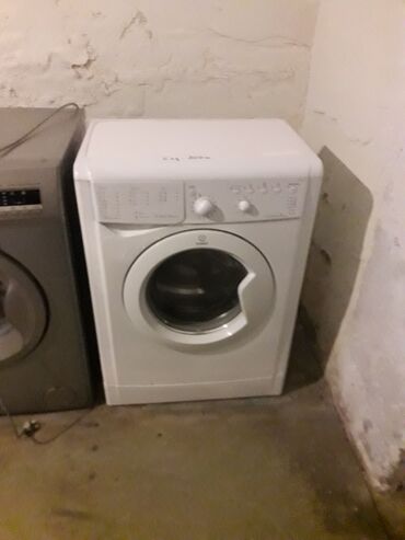 Стиральные машины: Стиральная машина Indesit, 6 кг, Б/у, Полуавтоматическая, Есть сушка, Платная доставка