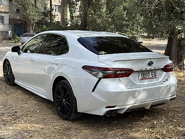 hybrid: Toyota Camry: 2023 г., 2.5 л, Автомат, Гибрид, Седан — 4