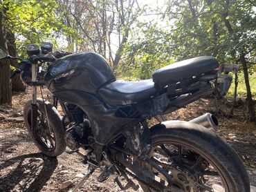 люлька от мотоцикла: Спортбайк Suzuki, 250 куб. см, Бензин, Взрослый, Б/у