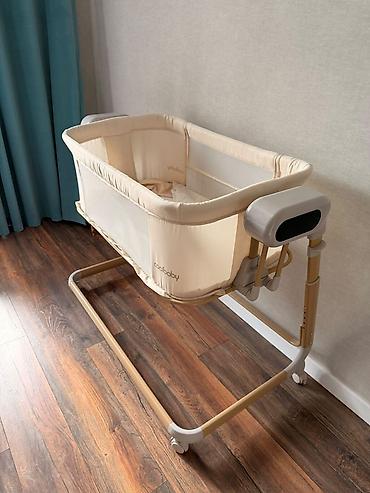 Детская мебель: Детская прикроватная колыбель Coolbaby (бежевая) Б/У - Тип — 1