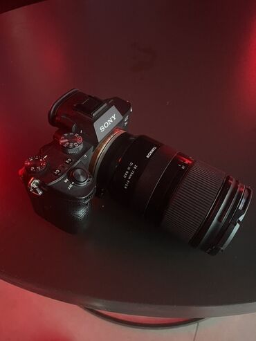 фотоаппарате: Беззеркальная камера Sony Alpha a7 III (ILCE-7M3) с байонетом E