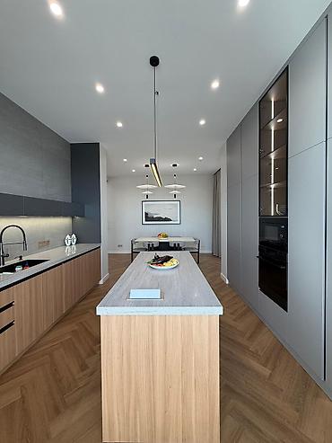 Продажа коттеджей и домов: Продаётся новый 6-комнатный дом в районе Байтик Площадь: 300 м² — 14