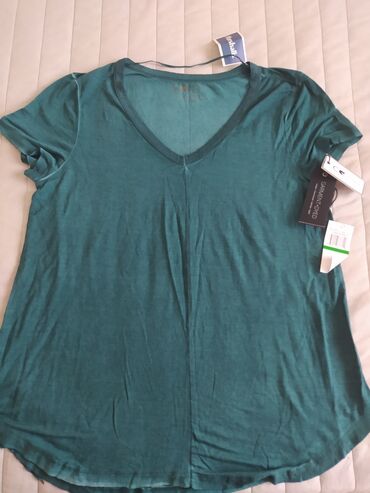 зеленая рубашка женская: Блузка