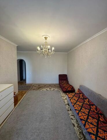 куплю 4 х комнатную квартиру в бишкеке: 4 комнаты, 80 м², Индивидуалка, 4 этаж, Косметический ремонт