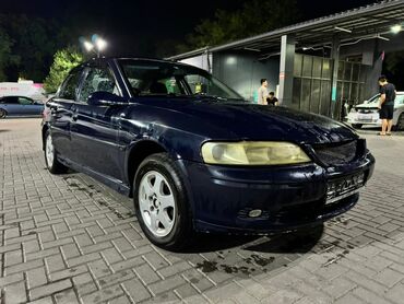 авто российской номерами: Opel Vectra: 2001 г., 1.6 л, Автомат, Бензин, Седан