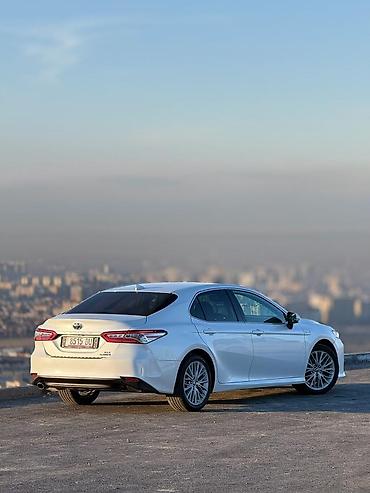 Toyota: Toyota Camry: 2020 г., 2.5 л, Автомат, Гибрид, Седан — 7