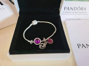 Narukvice: Vel 17.18.19.20
3,700 din na lalafo.rs — 9 Narukvice: Vel 17.18.19.20
3,700 din — 9