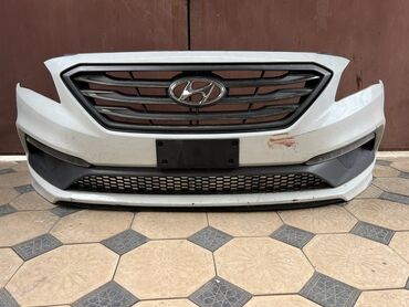Бамперы: Передний Бампер Hyundai 2017 г., Б/у, цвет - Белый, Оригинал
