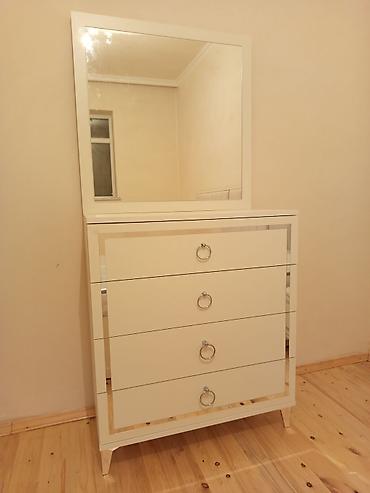 Komodlar: Ağ rəngli güzgülü komod-tualet masası - Modern, minimalist dizayn - — 2