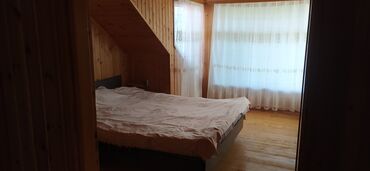 Bağ evlərinin kirayəsi: 200 kv. m, 3 otaqlı, Hovuzsuz, Artezian quyusu, Telefon, Qaz — 4