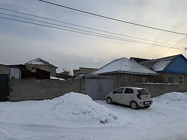 Продажа коттеджей и домов: Продаётся дом с двором и хозяйственными постройками. - Отдельно — 9