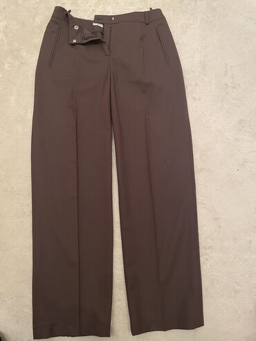 latex pantalone: L (EU 40), XL (EU 42), Ravne nogavice