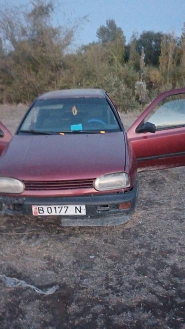 капот голф: Volkswagen Golf: 1993 г., Хэтчбэк — 2