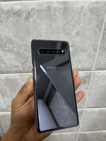 защищенный телефон: Samsung Galaxy S10 5G, цвет - Черный