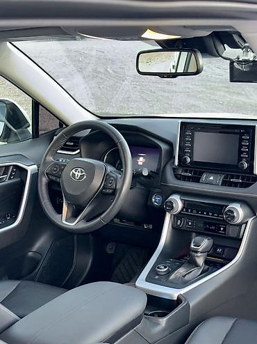 Toyota: Toyota RAV4: 2019 г., 2.5 л, Автомат, Гибрид, Кроссовер — 7