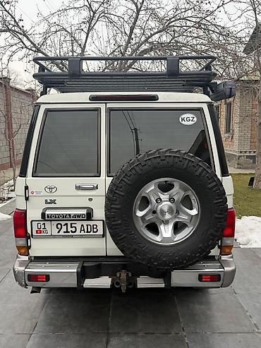Toyota: Toyota LandCruiser 70 Series: 2010 г., 4.2 л, Механика, Внедорожник — 2