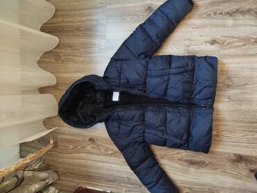 Gödəkçələr: Куртка куплена в прошлым году за 115 азн Размер 10, Рост 140см Продажа