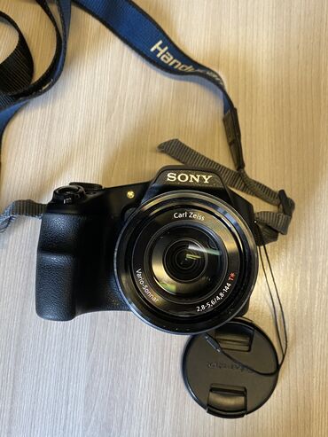 Фотоаппараты: Фотоаппарат SONY CYBERSHOT DSC-HX200 18.2 Megapixel В отличном