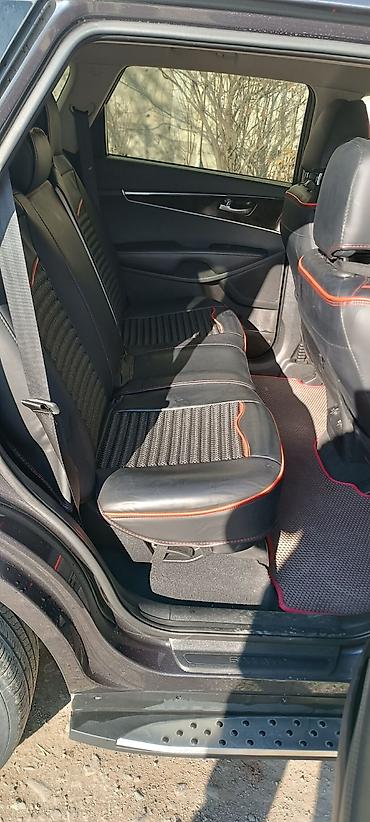 Kia: Salam.Masin ideal vəziyyətdədir.Bezkrasqadir.Dəyisən detali — 9