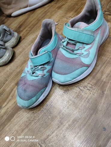 heelys купить недорого: Продаю летние кроссовки.
для девочки.
размер-33 
Турецкая фирма