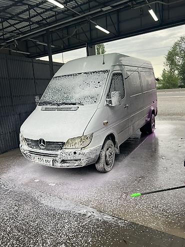 все для мойки: Mercedes-Benz Sprinter фургон, белый, средняя база, высокий крыша — 1